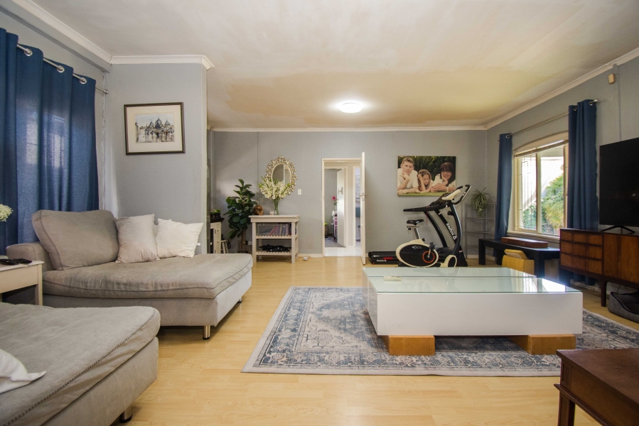 4 Bedroom Property for Sale in Parel Vallei Western Cape